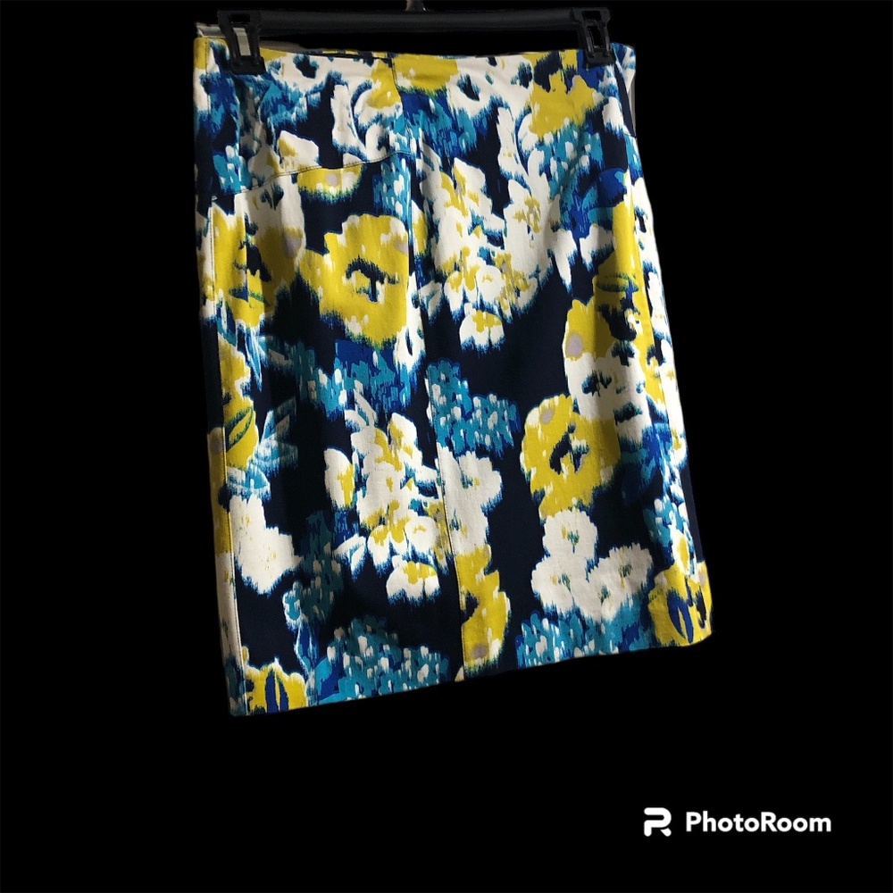 Pencil Skirt Size Large Blue Yellow White Business Workwear NWT Lysse